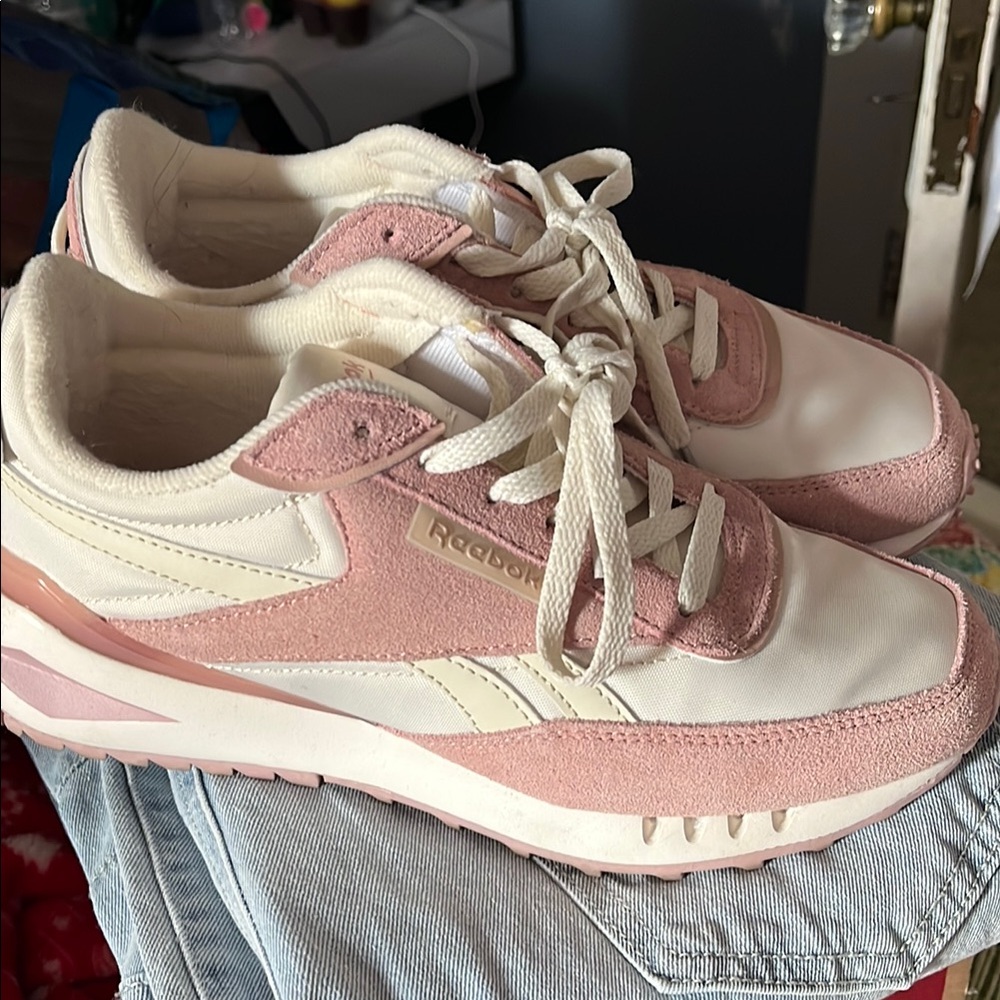 Reebok Women's Pink and White Sneakers